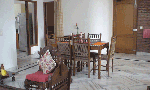 Nirvana Home Stay Noida Restaurant