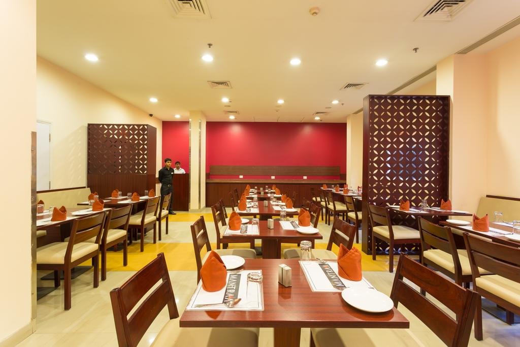 Ginger Hotel Noida Restaurant