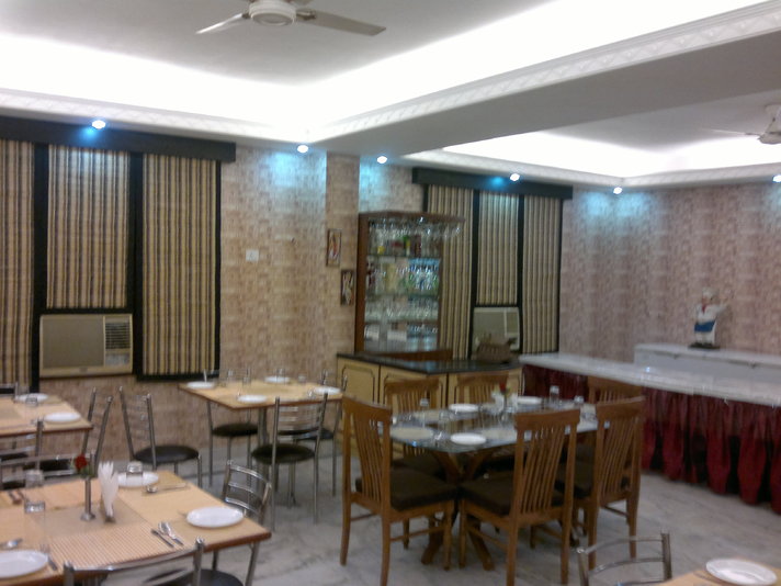 Angel Residency Hotel Noida Restaurant