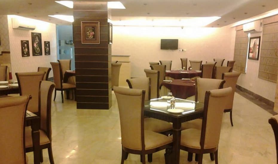 Waris Hospitality Noida Restaurant