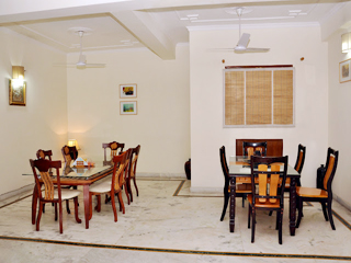 Win Residency Hotel Noida Restaurant